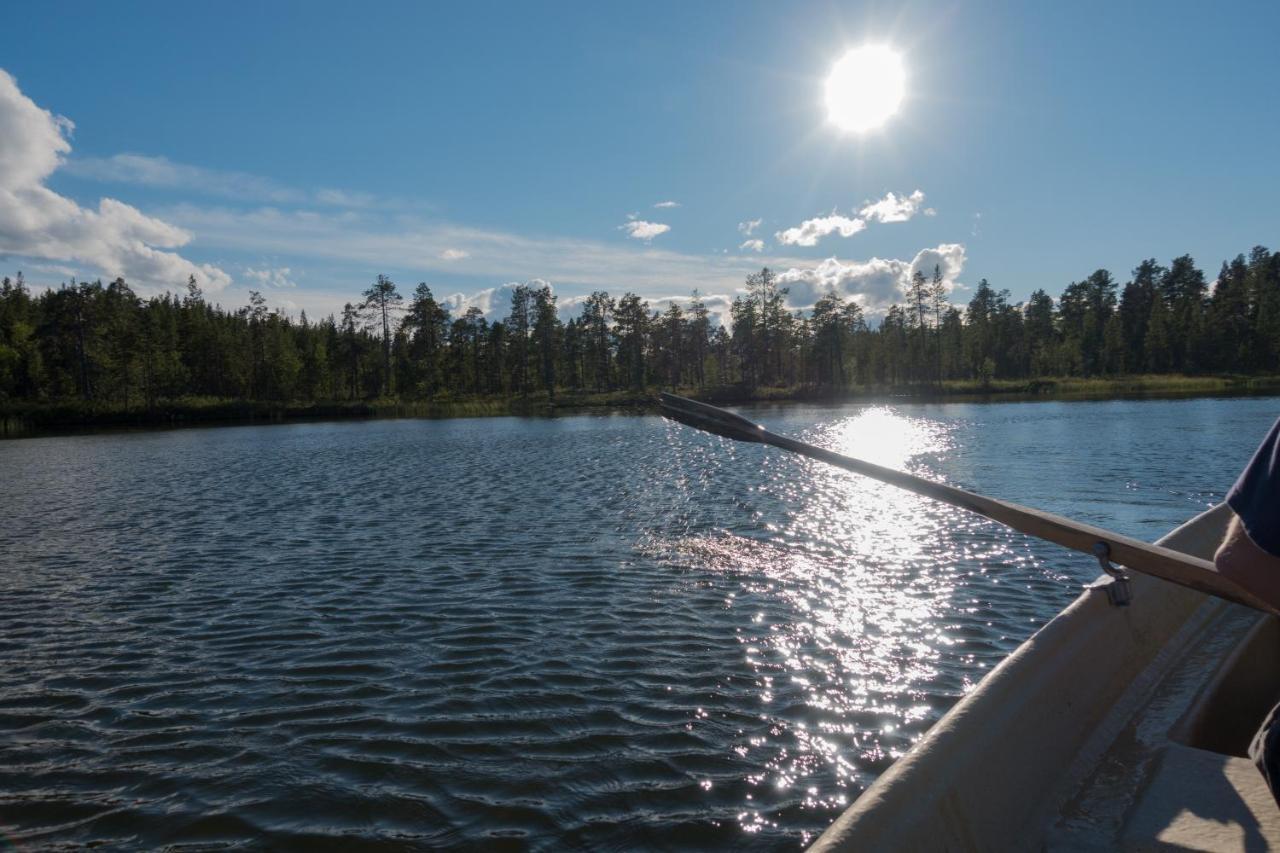 Moekki - The White Blue Wilderness Lodge Inari Exterior foto